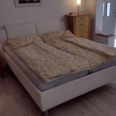 Kleines gemütliches Apartment in zentraler Lage Prien am Chiemsee Exterior foto